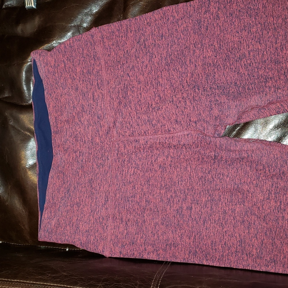 Beyond Yoga pre-loved Razorback red heather XL